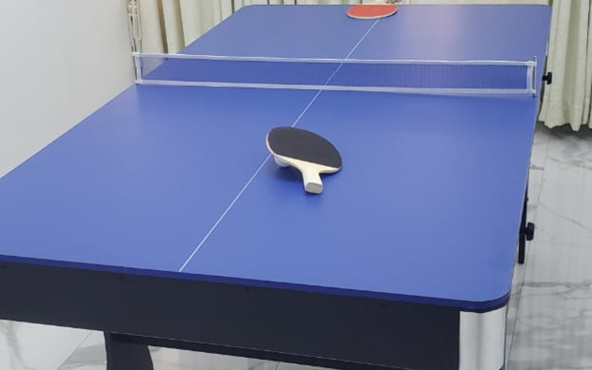 Exquisite 3bedroom apartment with a snooker board and table tennis